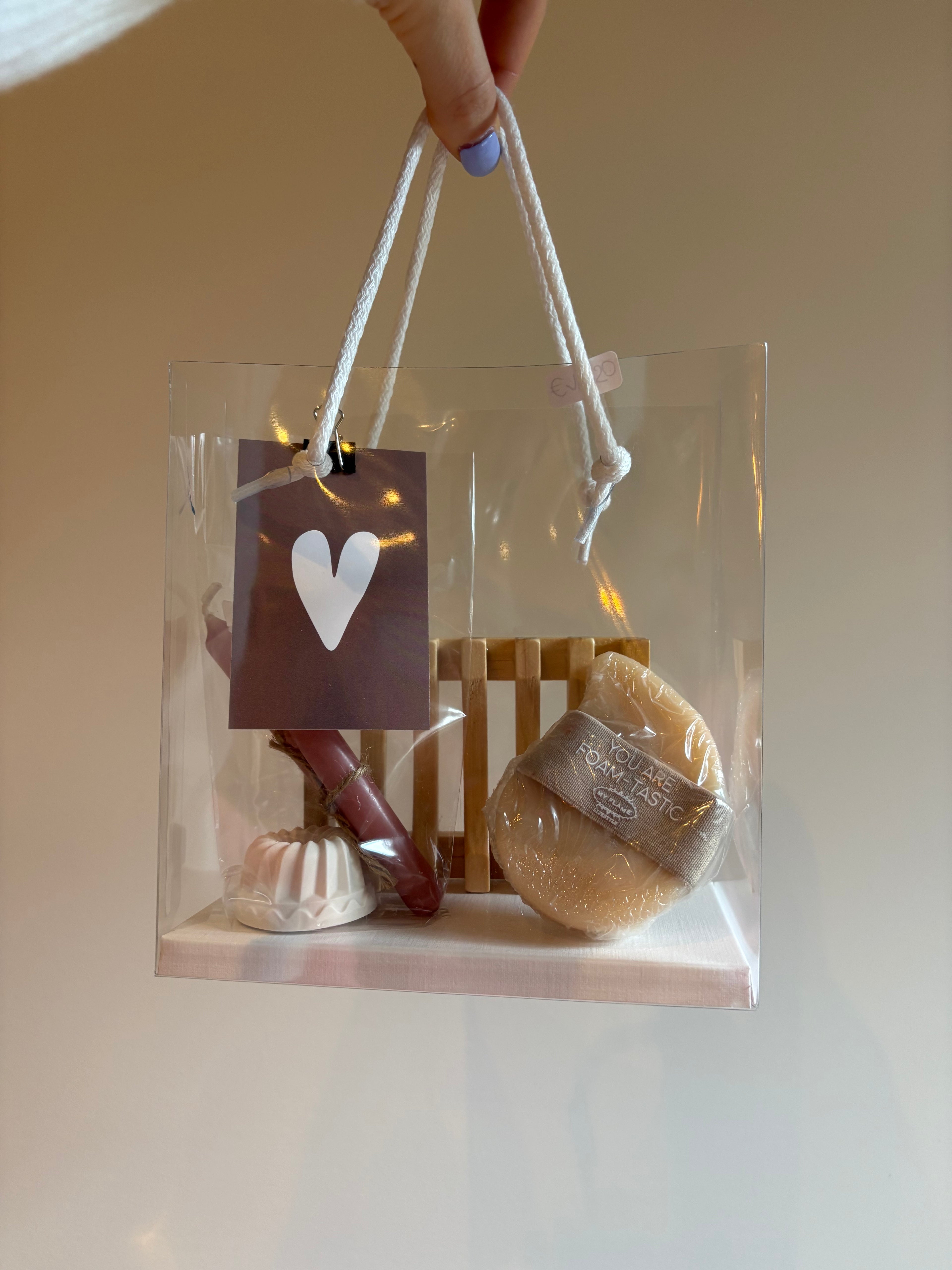 Geschenkset bodywashbar en kaarsje