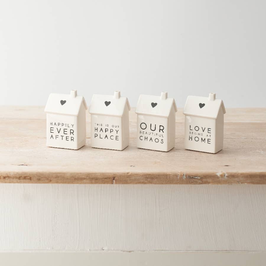 Porseleinen huisdecoratie 'Love Begins At Home'