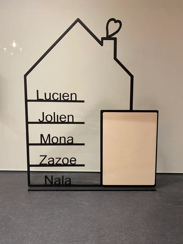 Houten huisje met naam