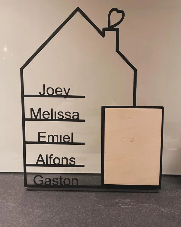 Houten huisje met naam