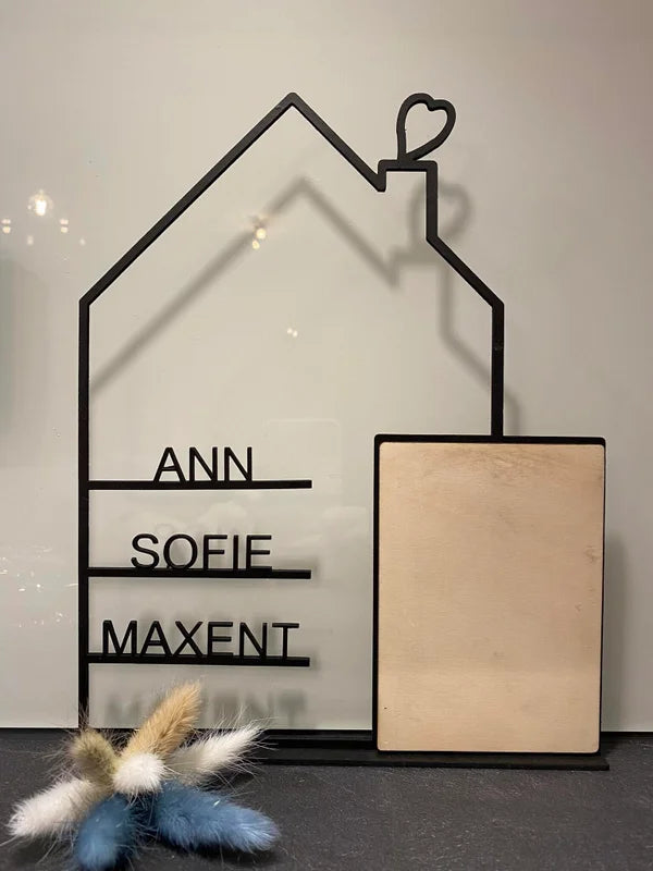 Houten huisje met naam