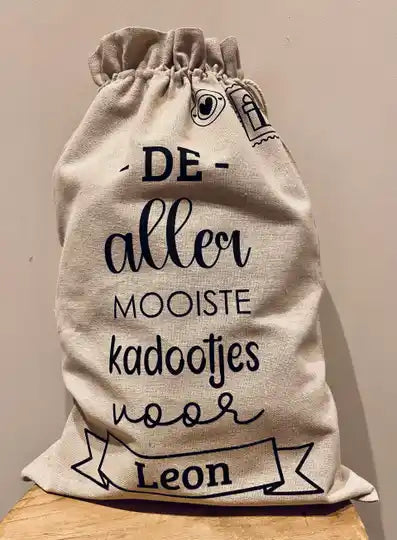 De zak van Sinterklaas gepersonaliseerd