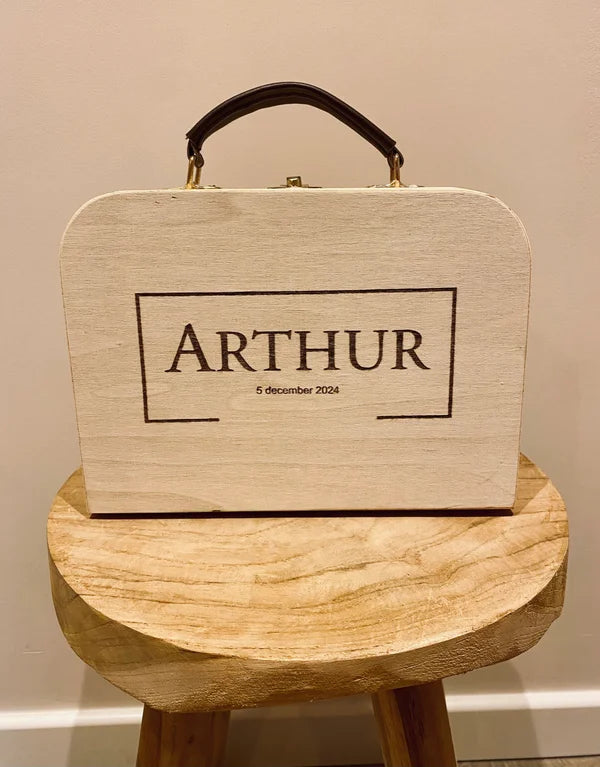 Houten kinderkoffertje