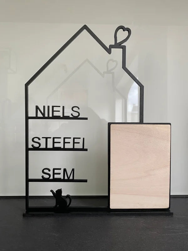 Houten huisje met naam