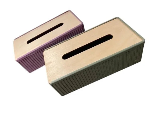 Zakdoekendoos met gravure